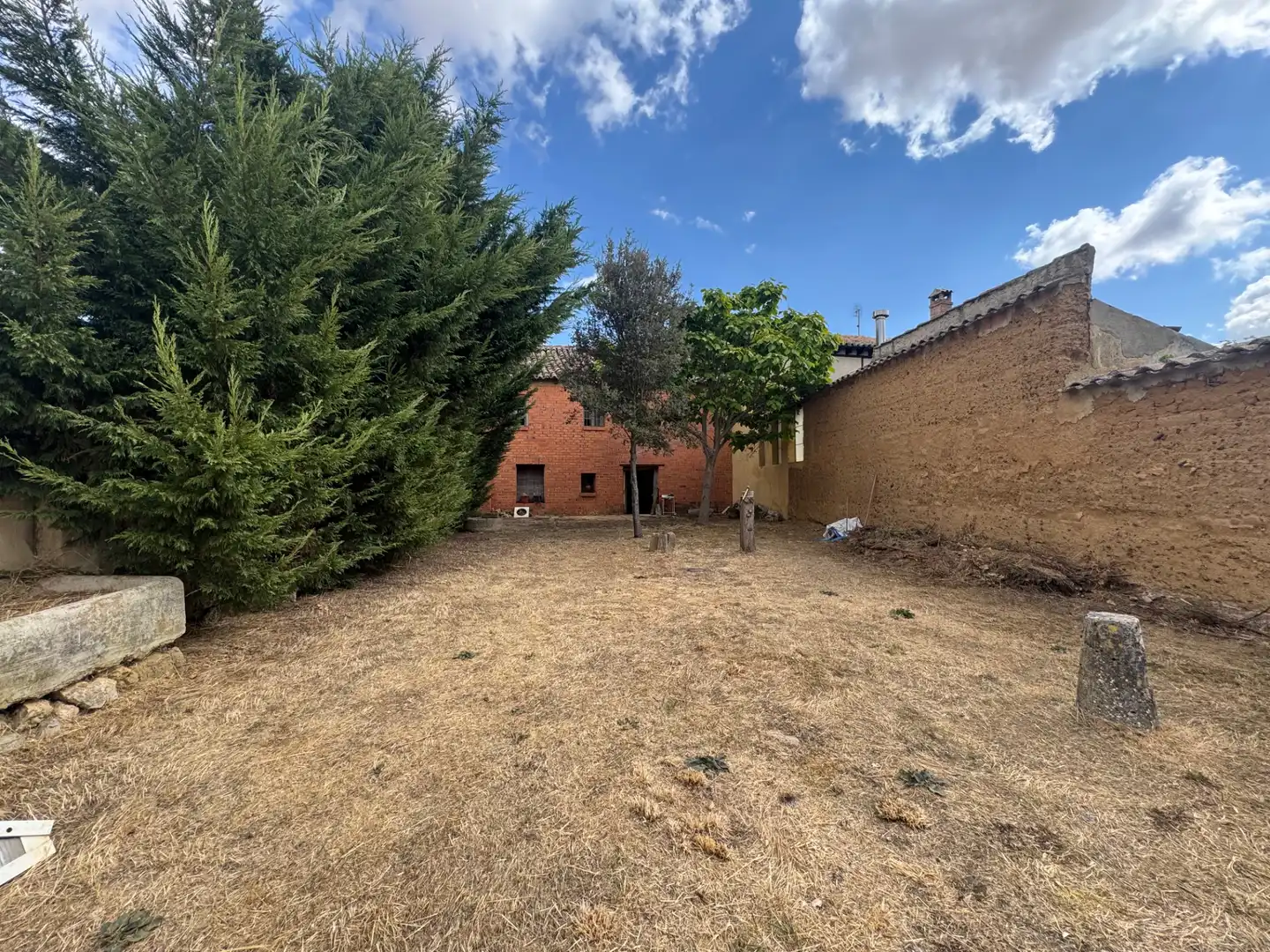 Finca rústica en venta en Osorno la Mayor con Jardín privado, Trastero y Piscina
