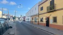 Exterior view of House or chalet for sale in Sanlúcar de Barrameda
