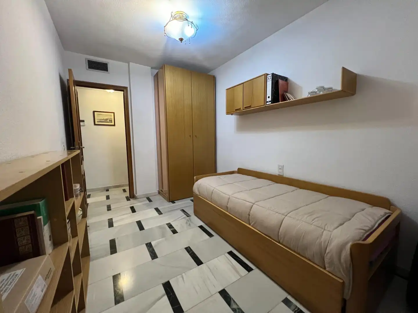 Bedroom of Flat for sale in Córdoba  with Air Conditioner, Heating and Terrace