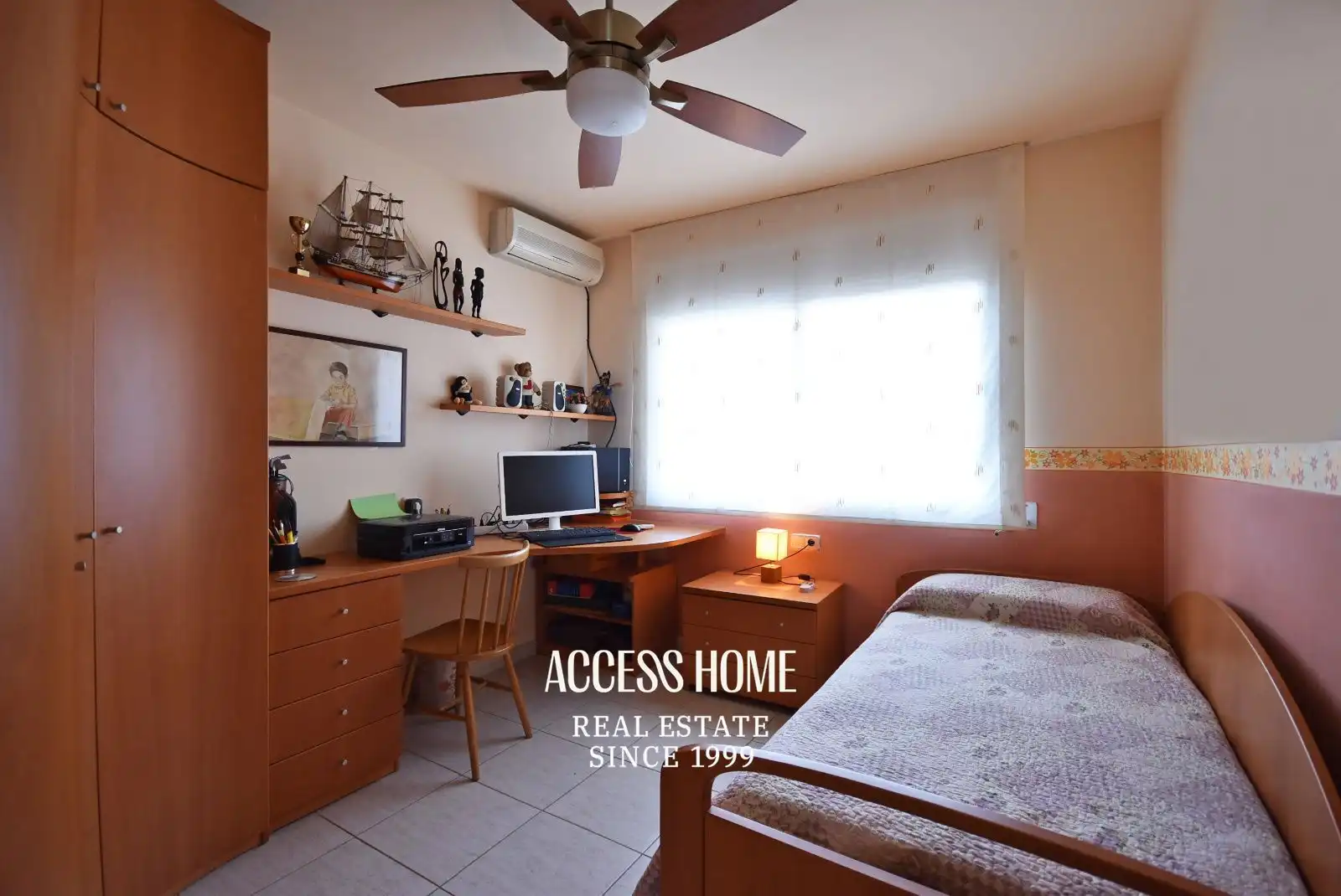 Habitación de Casa o chalet en venta en Sant Pol de Mar con Calefacción, Trastero y Piscina
