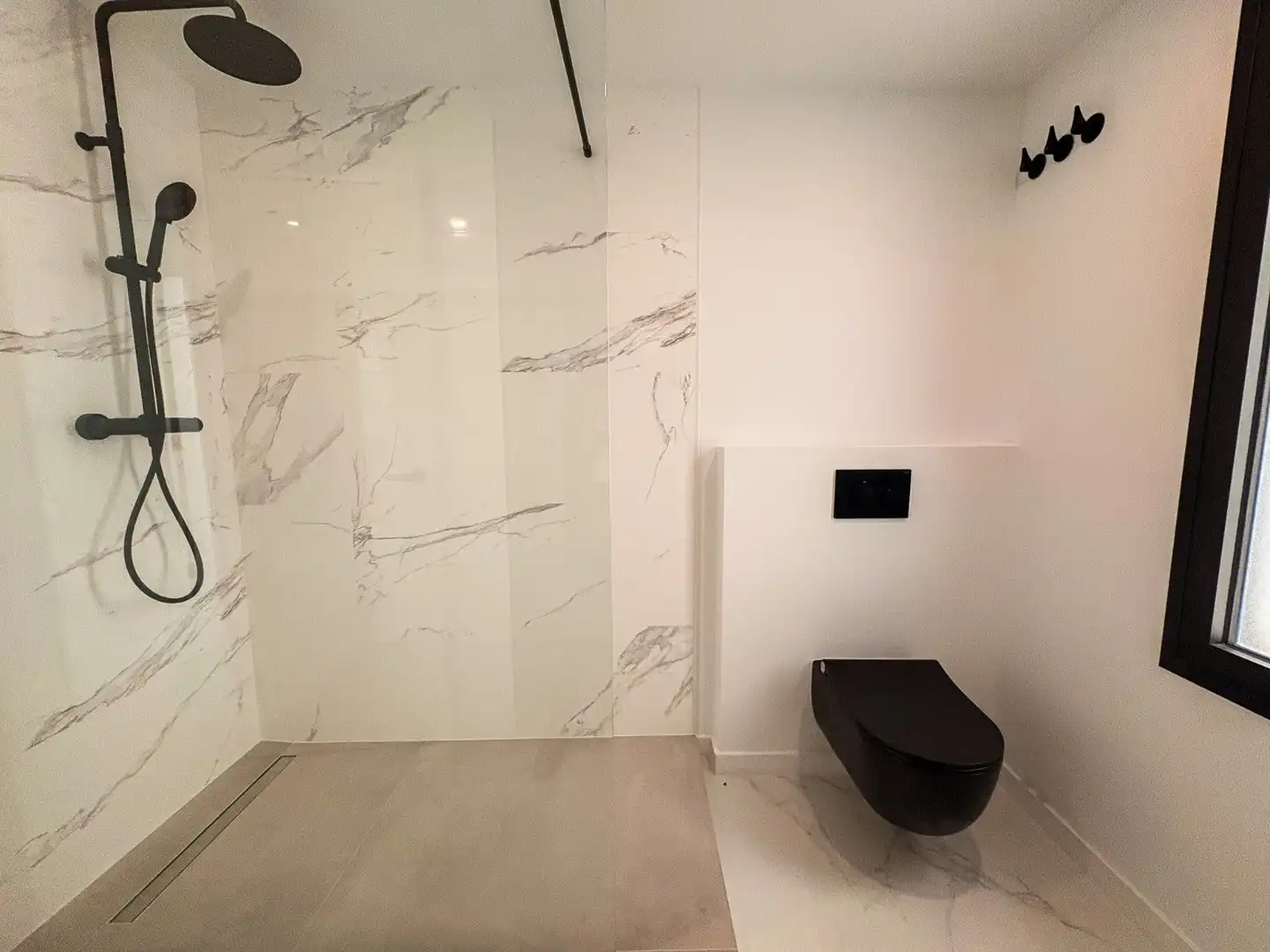 Baño de Casa o chalet en venta en El Campello con Aire acondicionado, Calefacción y Jardín privado