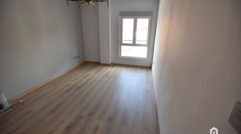 Foto 5 de Piso de alquiler en Nocedo, San Mamés - La Palomera, León Capital