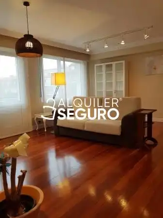 Wohnzimmer von Wohnung zur Miete in Bilbao  mit Heizung, Terrasse und Möbliert