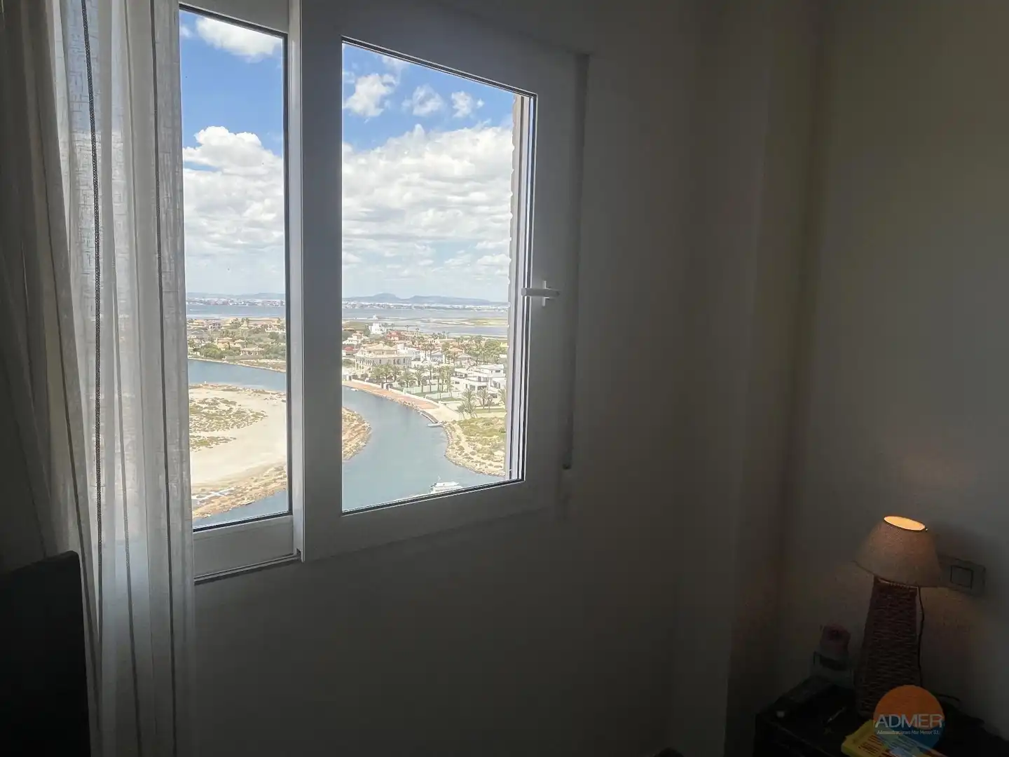 Schlafzimmer von Wohnung zum Verkauf in La Manga del Mar Menor mit Klimaanlage, Heizung und Terrasse
