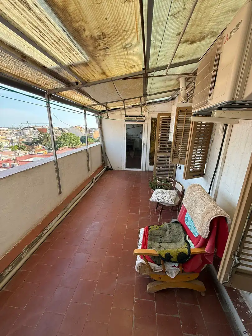 Terraza de Ático en venta en L'Hospitalet de Llobregat con Aire acondicionado, Calefacción y Terraza