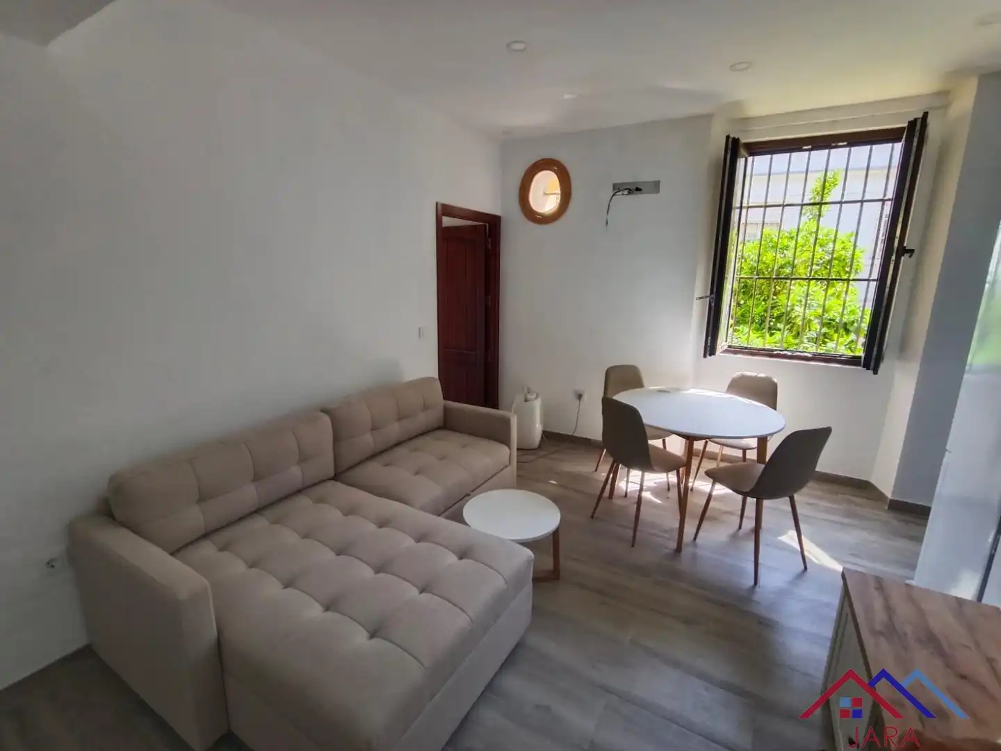 Sala de estar de Apartamento de alquiler en Jerez de la Frontera con Amueblado y Balcón