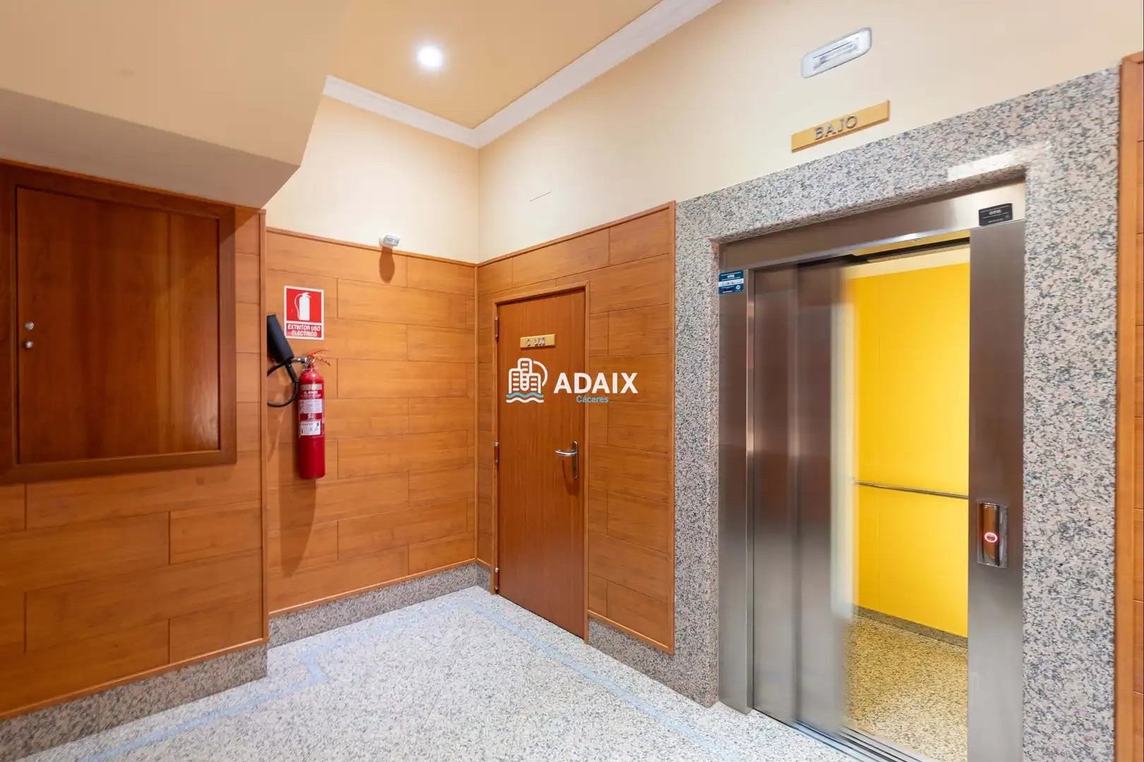 Piso en venta en Cáceres con Aire acondicionado, Calefacción y Terraza