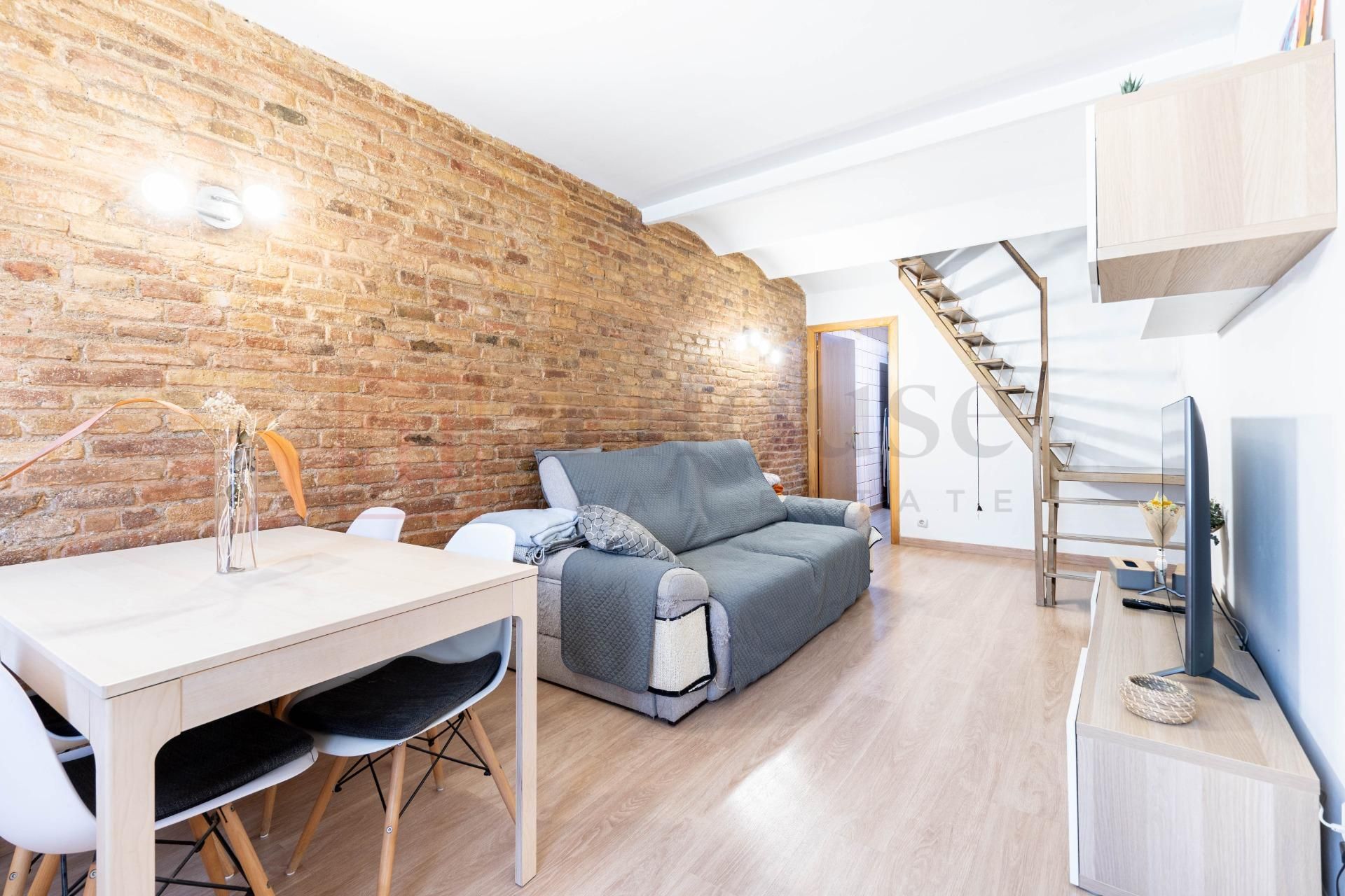Duplex for sale in  Barcelona Capital  with Heating
