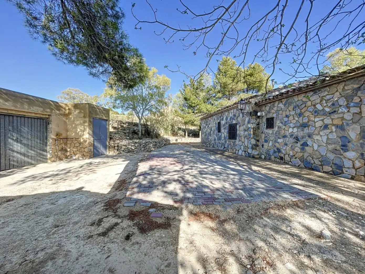 Casa rustica con giardino in vendita a Confrides, imagen 27