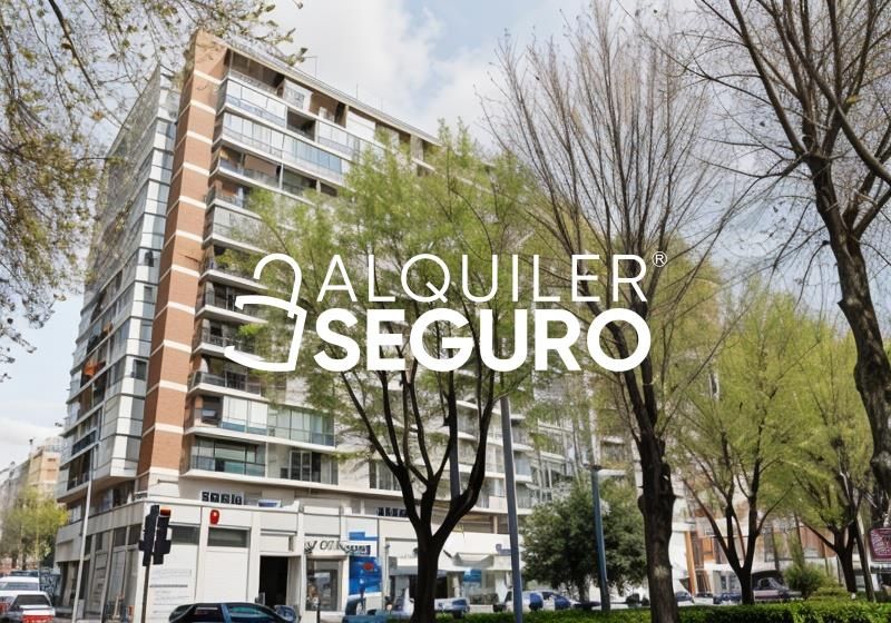 Vista exterior de Piso de alquiler en  Madrid Capital con Aire acondicionado y Calefacción