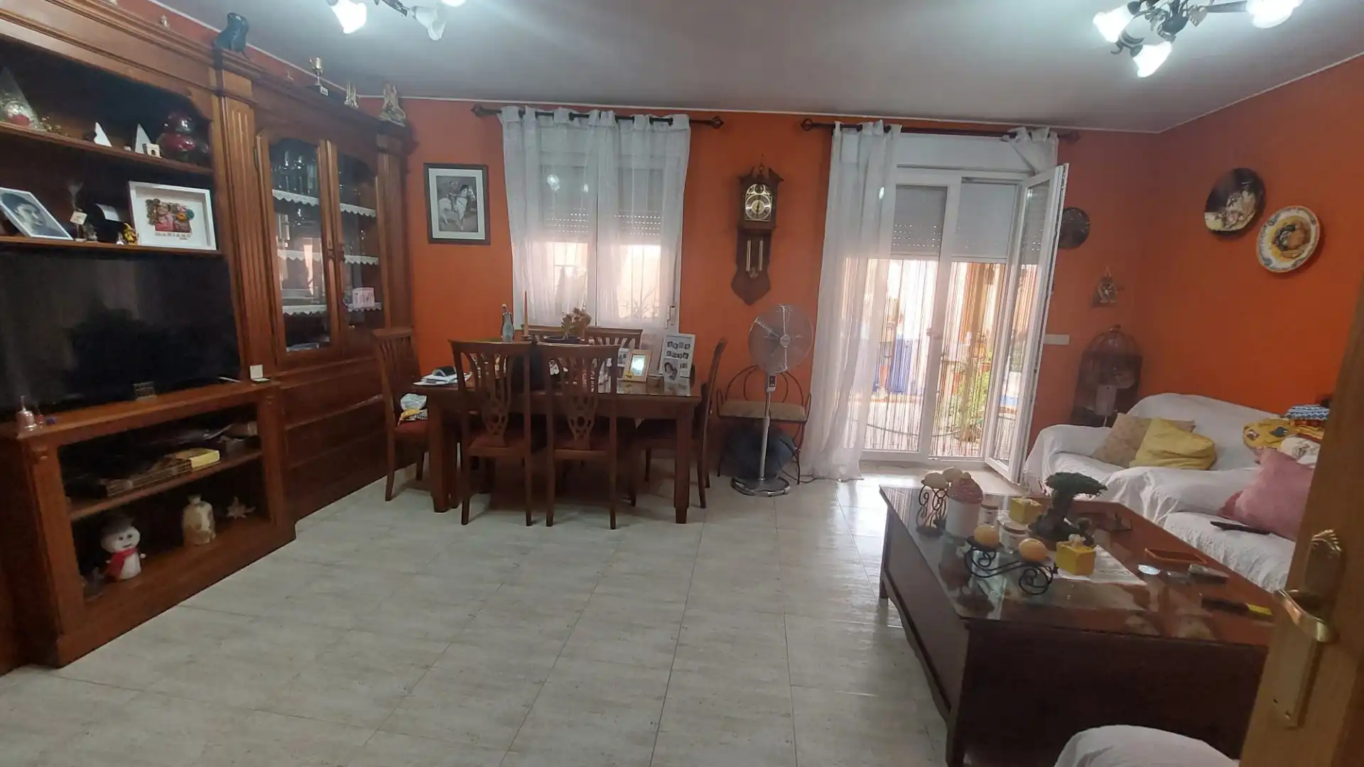 Menjador de Casa o xalet en venda en San Martín de la Vega amb Calefacció, Forn i Internet