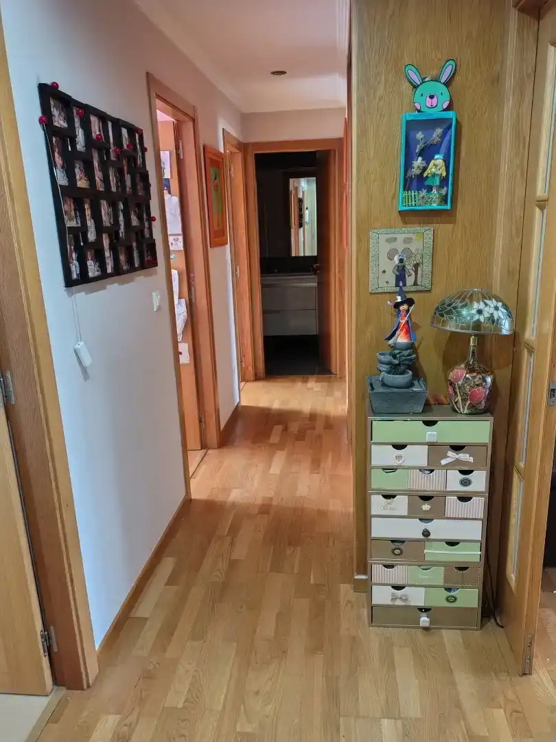 Pis en venda en Pontevedra Capital  amb Jardí privat, Parquet i Traster