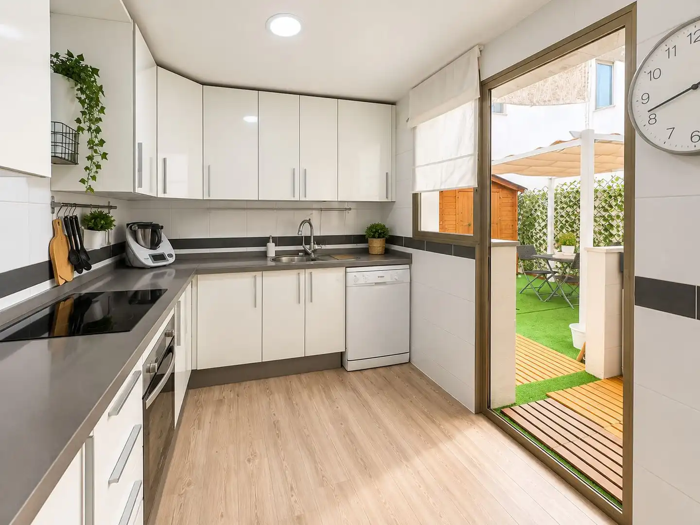 Cuina de Apartament en venda en Torremolinos amb Aire condicionat, Calefacció i Parquet