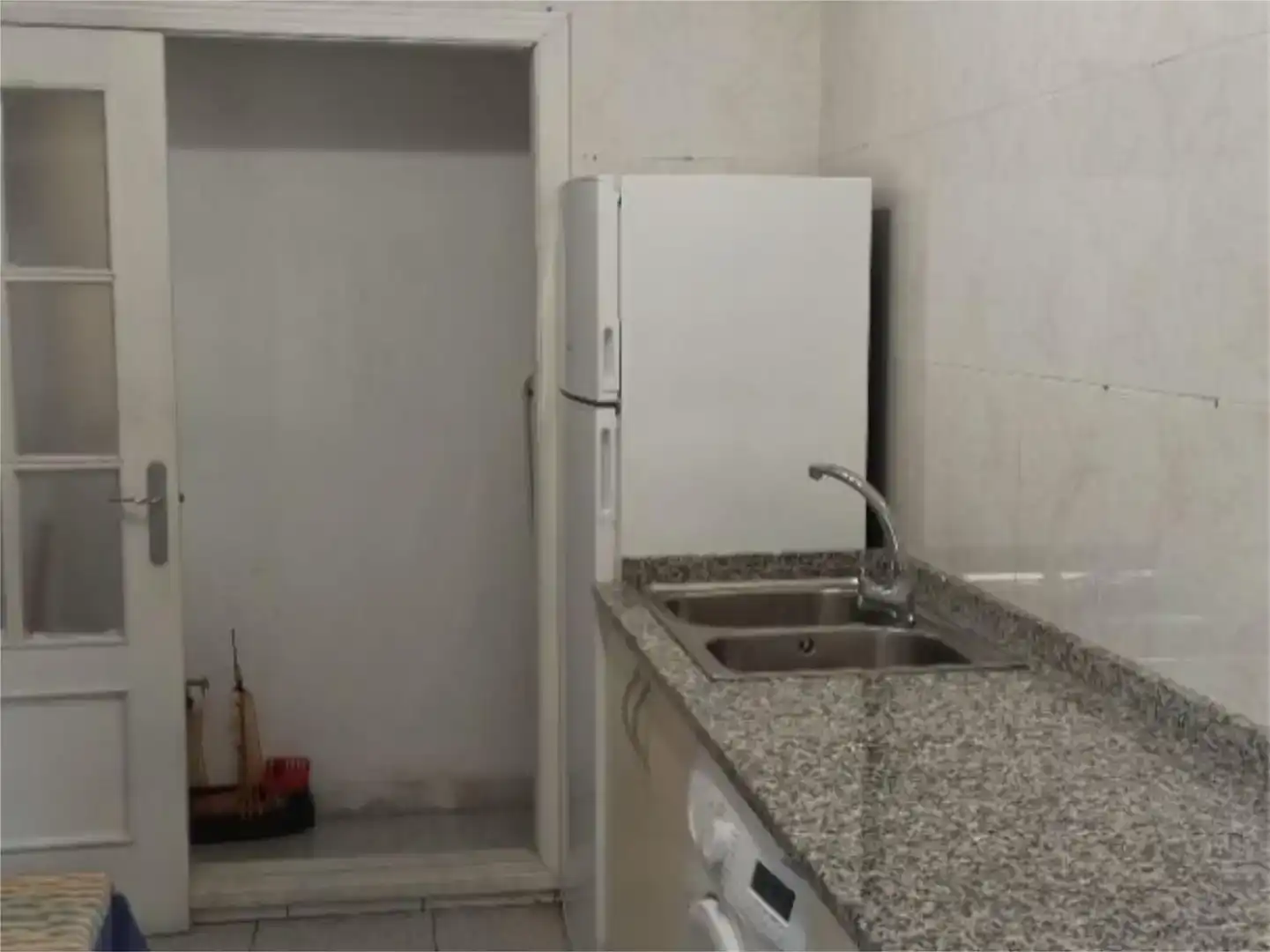 Cuina de Pis en venda en Cabezuela del Valle amb Aire condicionat, Moblat i Balcó