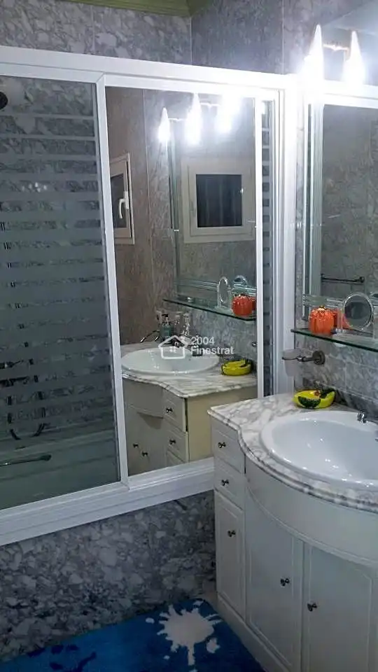 Bathroom of Houses for sale in Benidorm  with Air Conditioner, Private garden and Terrace