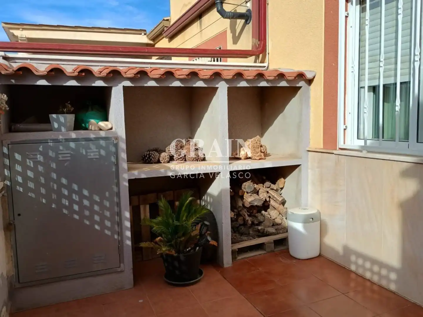 Jardí de Casa adosada en venda en La Gineta amb Aire condicionat, Calefacció i Terrassa