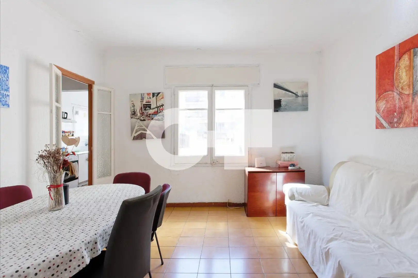 Habitación de Edificio en venta en Barcelona