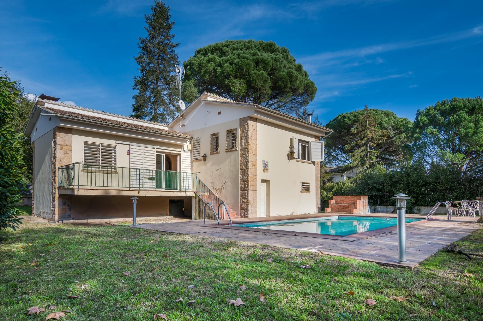 Jardí de Casa o xalet en venda en Vilobí d'Onyar amb Calefacció, Jardí privat i Piscina