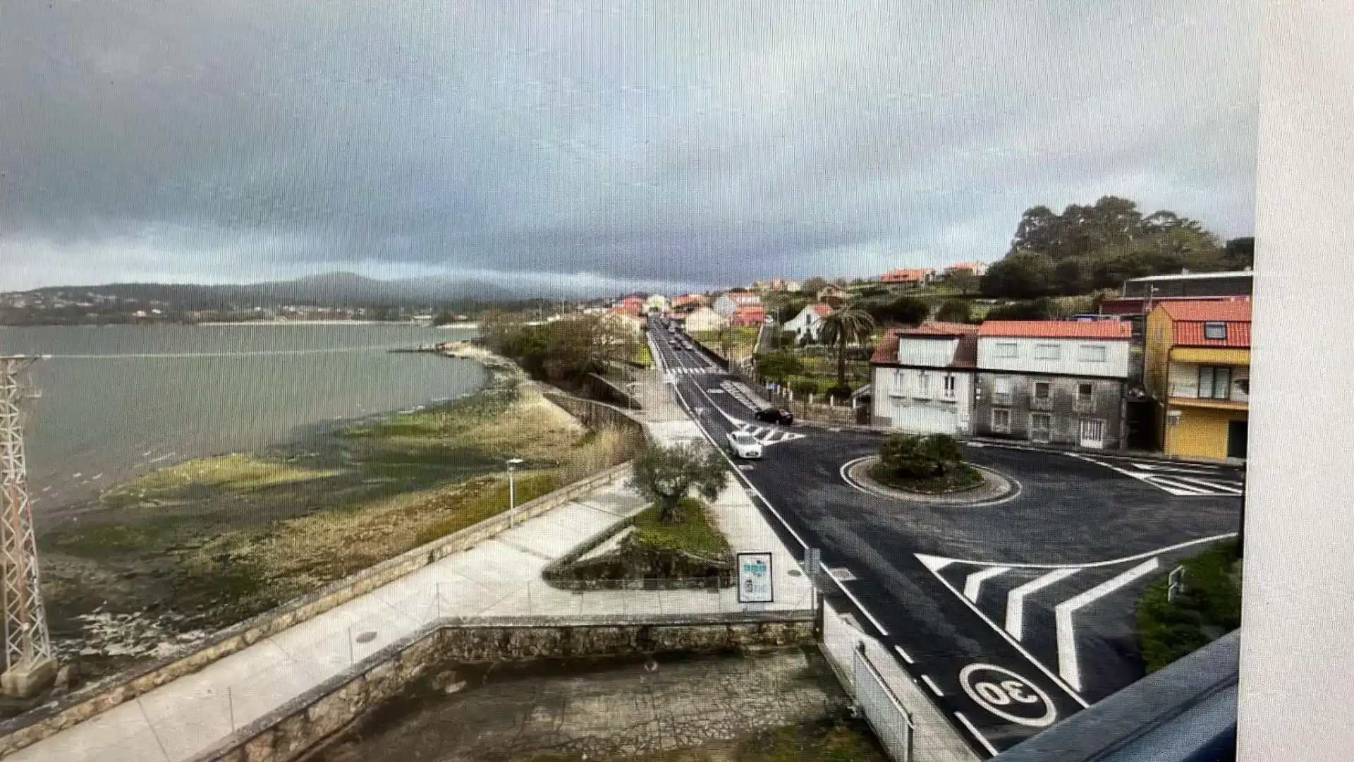 Vista exterior de Pis de lloguer en Rianxo amb Parquet, Moblat i Forn