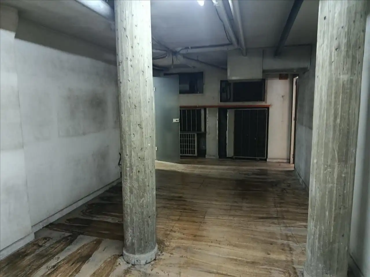 Business premises for sale in Calle Alfonso Iv Setenta-Y-Tres-Y-Setenta-Y-Cinco, imagen 27