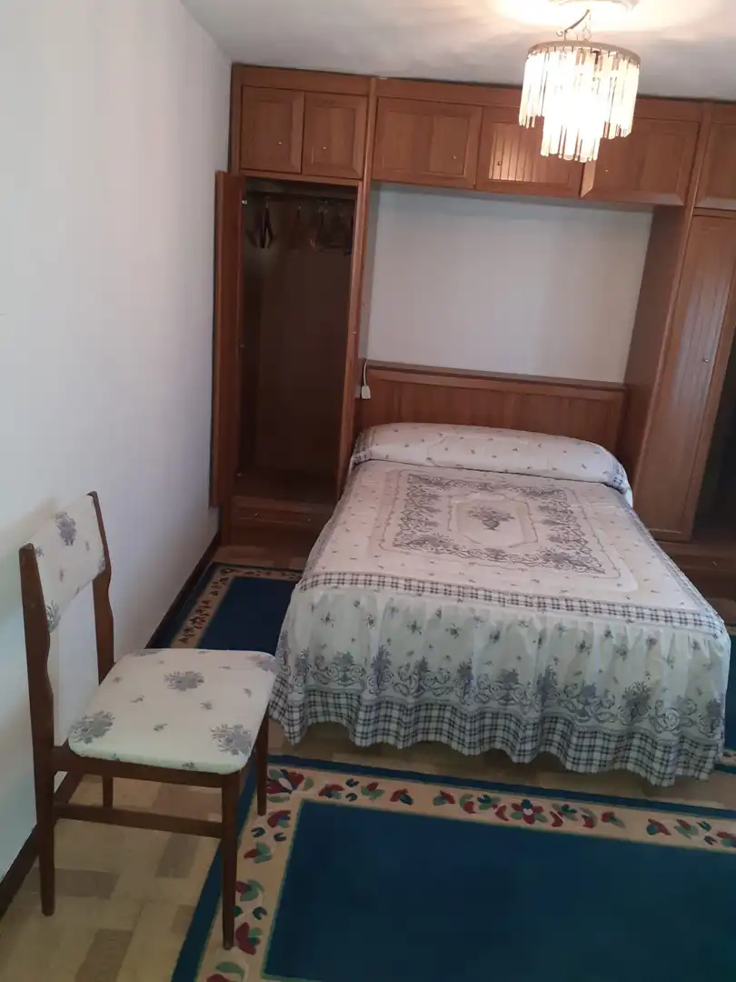 Dormitori de Casa o xalet en venda en Nalda amb Calefacció, Traster i Rentadora