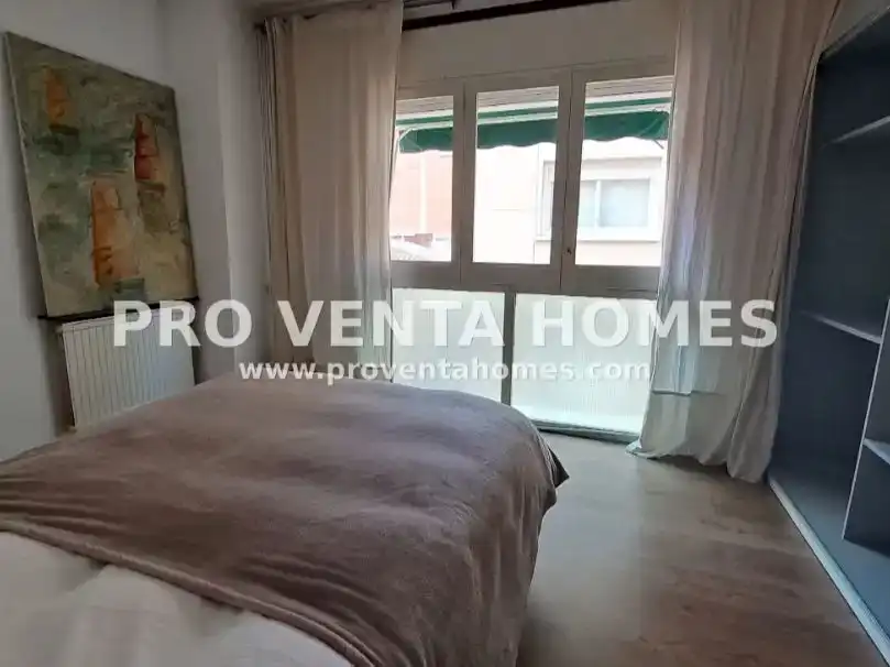 Dormitori de Apartament en venda en  Barcelona Capital amb Aire condicionat i Balcó