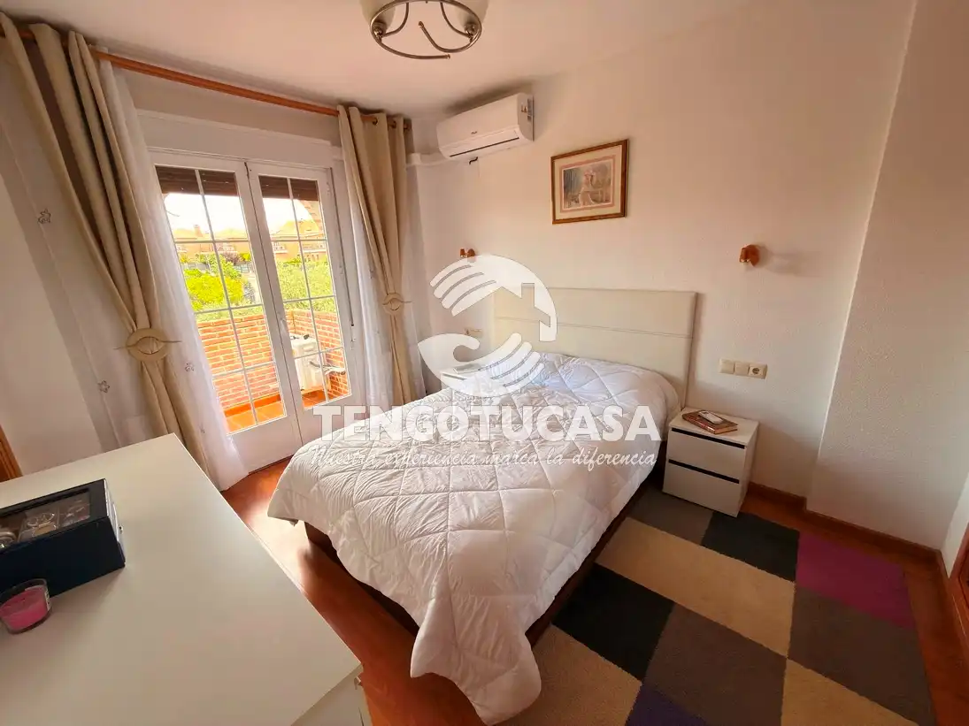 Habitación de Casa o chalet en venta en Bargas con Aire acondicionado, Calefacción y Jardín privado