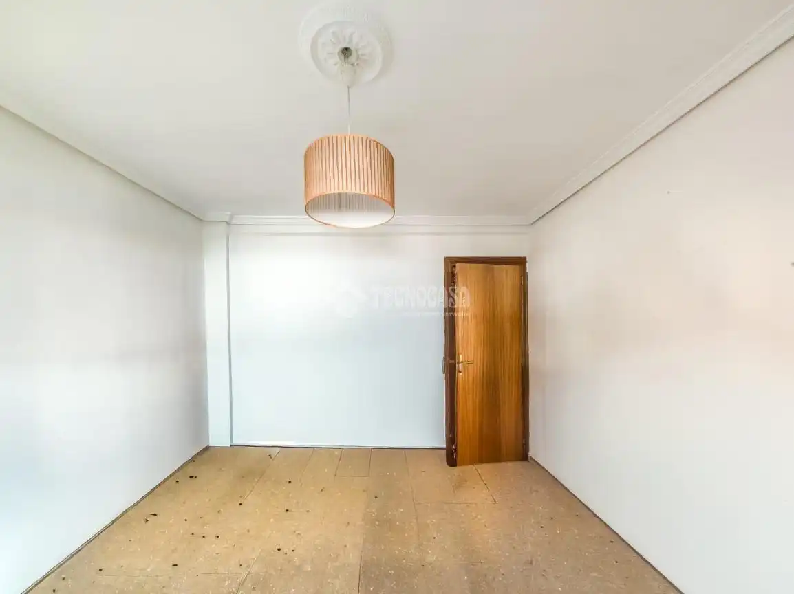 Habitación de Piso en venta en Leganés con Calefacción