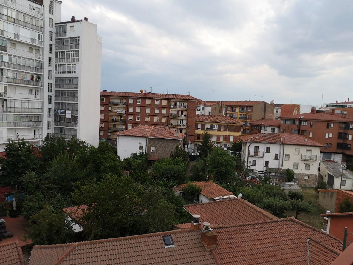 Exterior view of Flat for sale in León Capital   with Heating, Terrace and Balcony