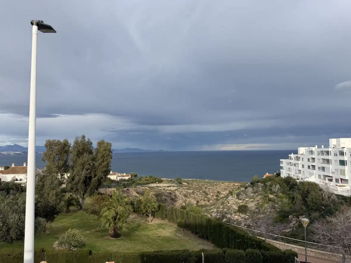 Local de alquiler en Santa Pola con Aire acondicionado