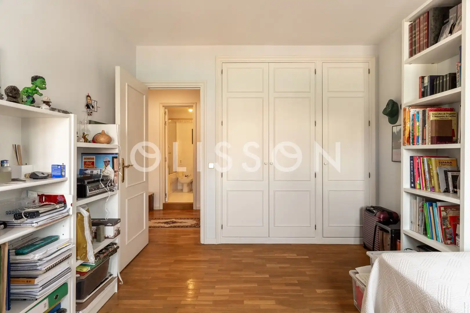 Habitación de Casa o chalet en venta en Madrid con Aire acondicionado, Calefacción y Jardín privado