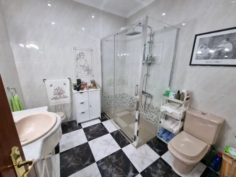 Detached house with pool for sale in Malpartida de Plasencia, imagen 25