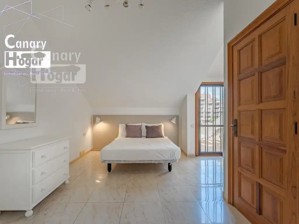 Habitación de Casa o chalet en venta en Arona con Calefacción, Jardín privado y Balcón