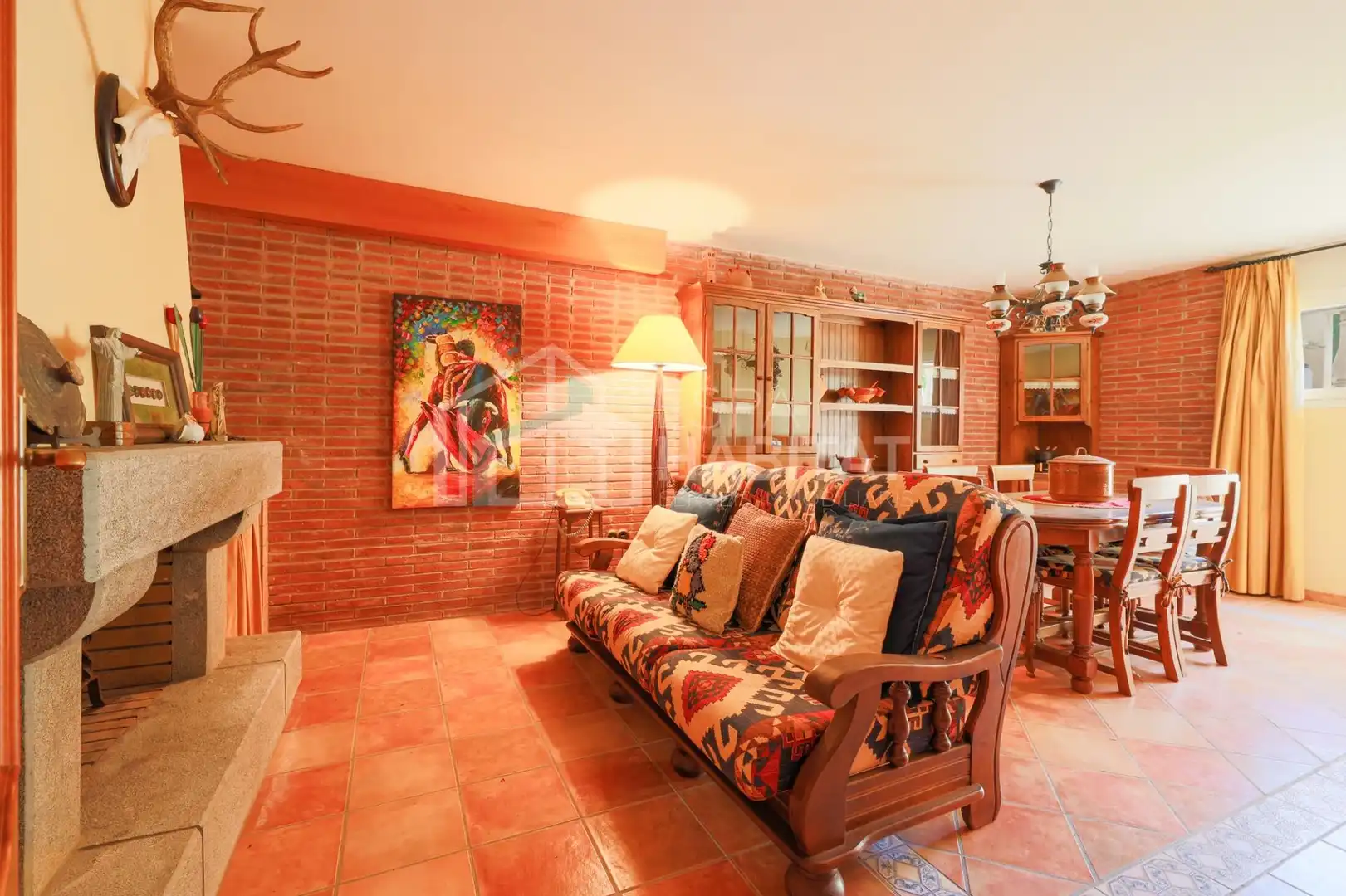 Sala d'estar de Casa o xalet en venda en Vilassar de Dalt amb Calefacció, Jardí privat i Terrassa