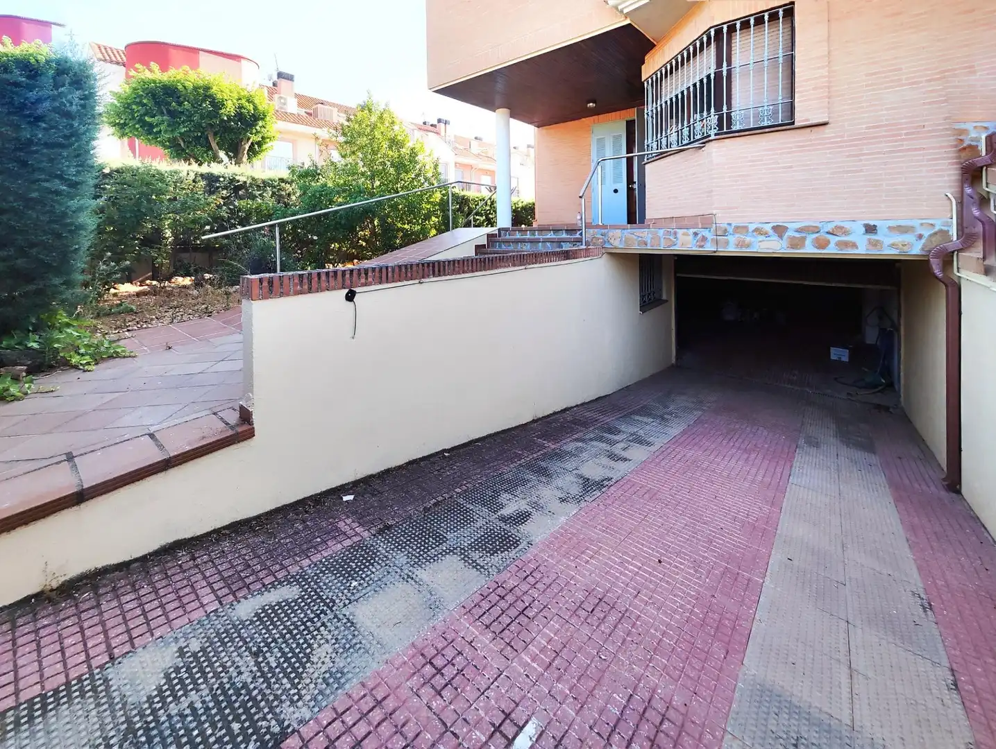 Vista exterior de Casa o chalet en venta en Puertollano con Aire acondicionado, Calefacción y Jardín privado