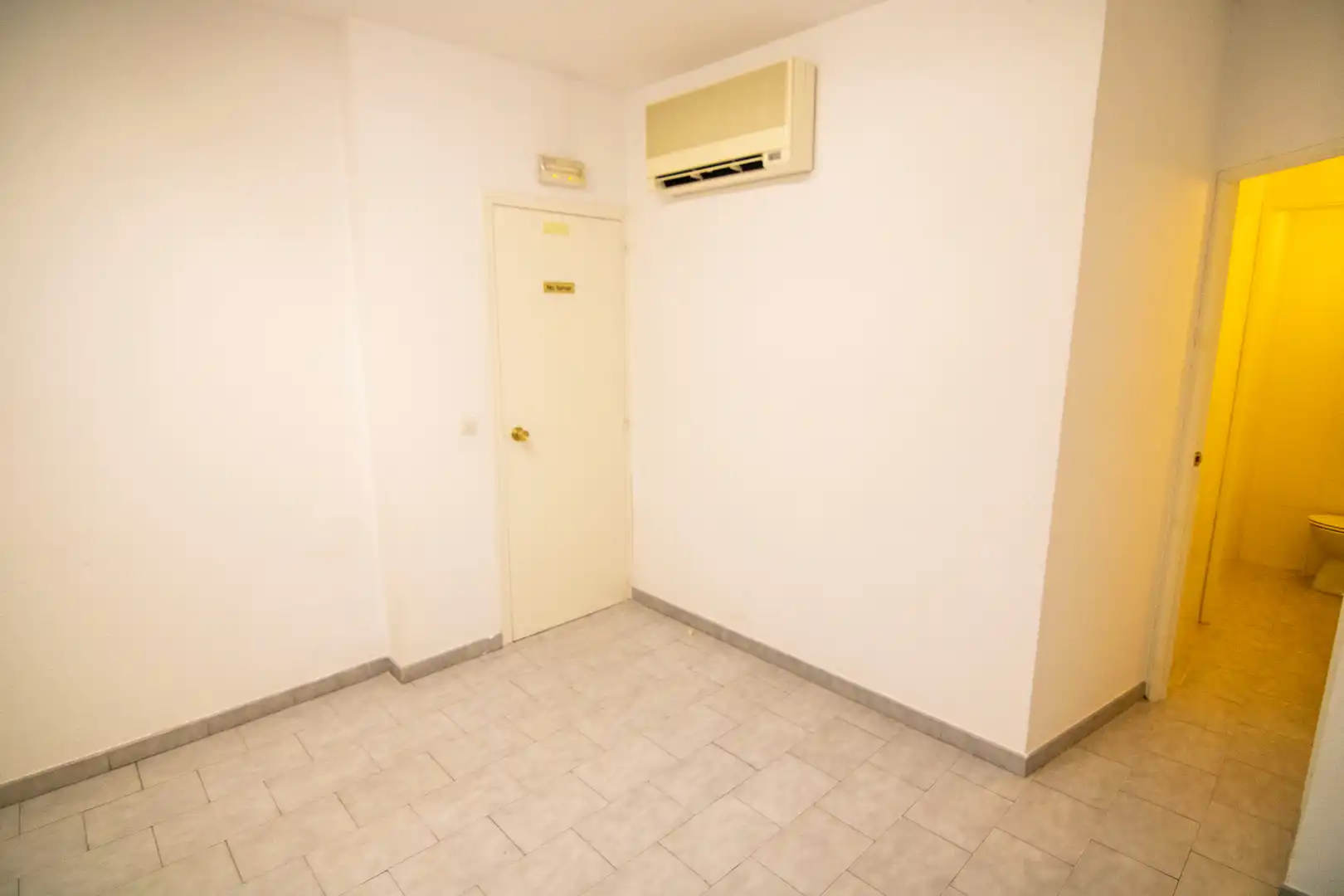Commercial properties for rent in Madrid  with Air Conditioner