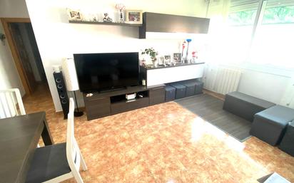 Living room of Flat for sale in Cornellà de Llobregat  with Air Conditioner