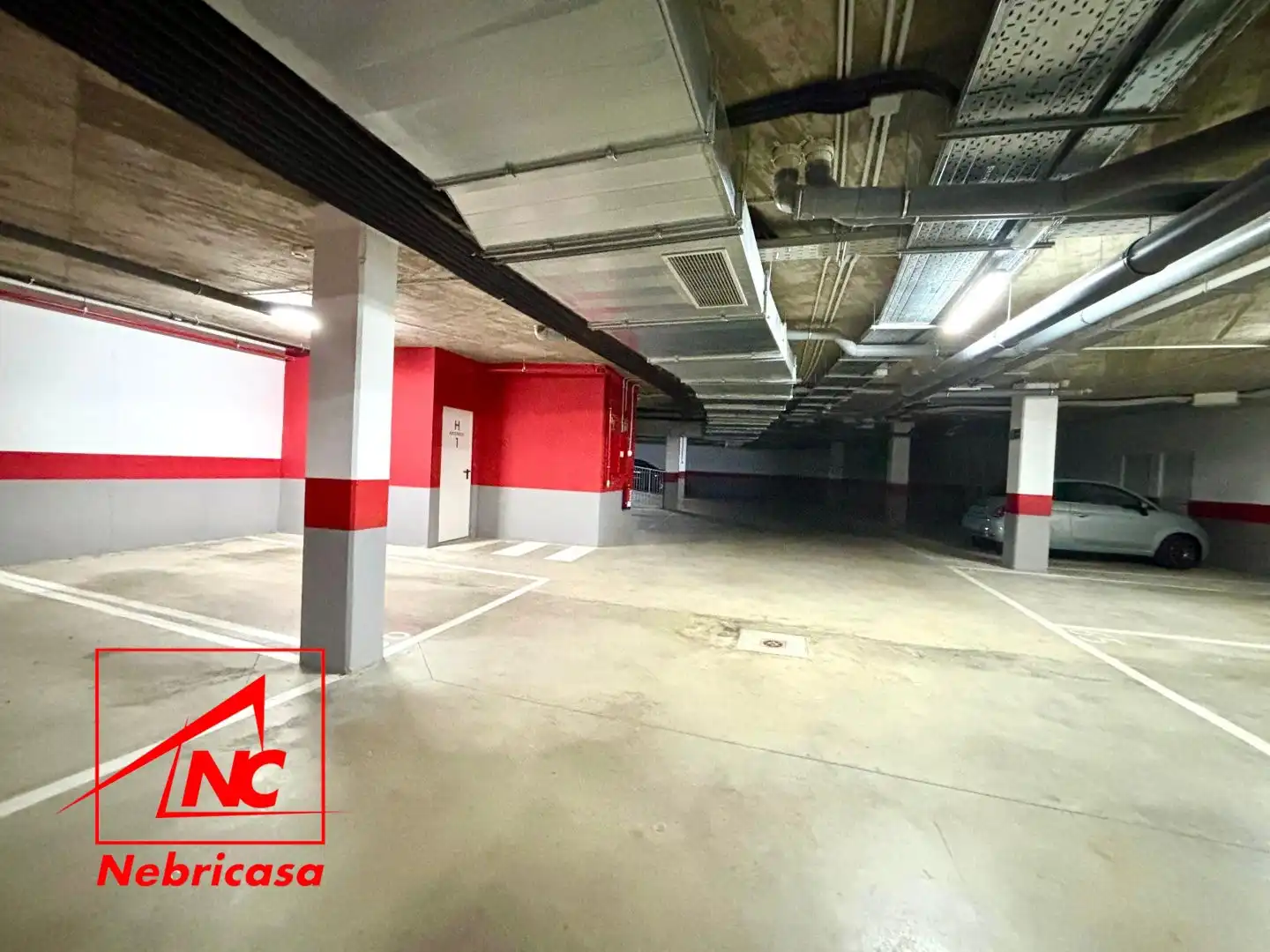 Parking de Dúplex de alquiler en Chipiona con Aire acondicionado, Calefacción y Terraza