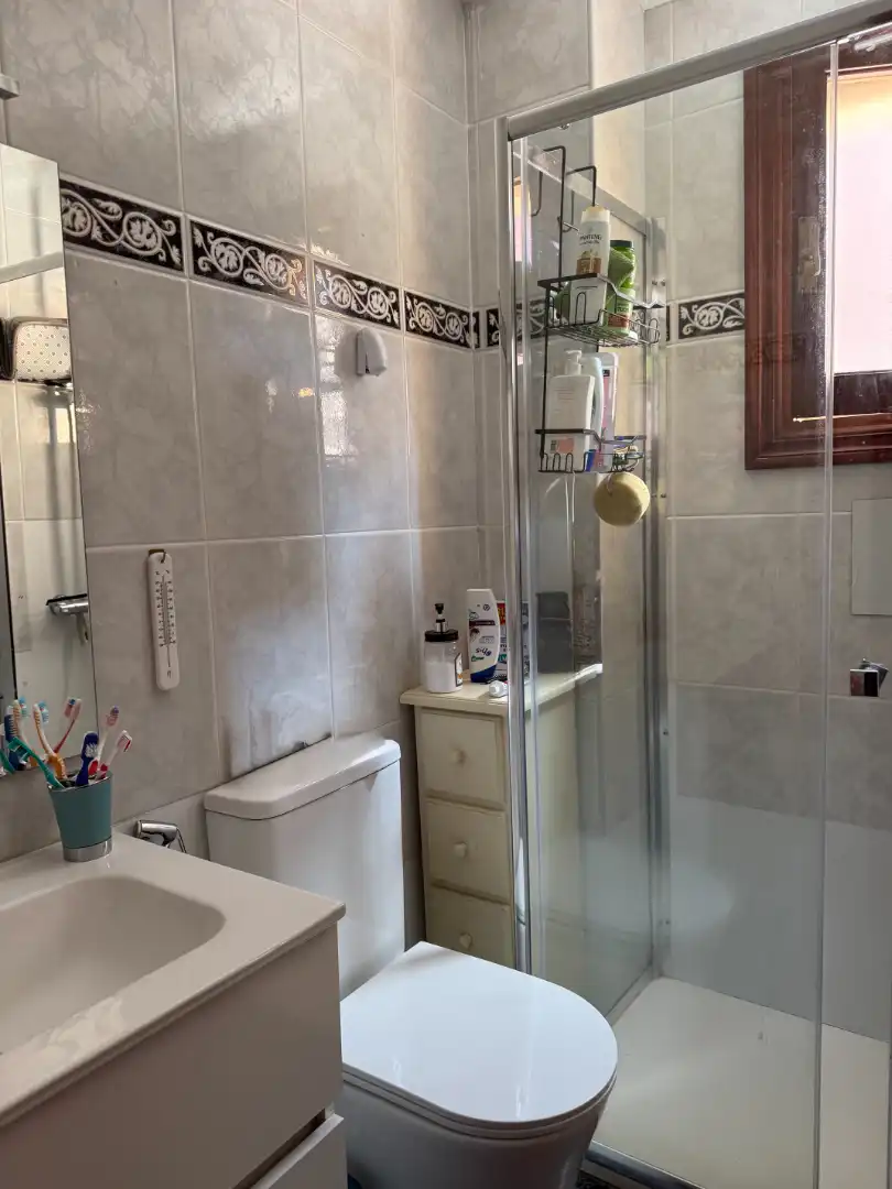 Bathroom of Flat for sale in Barakaldo   with Furnished