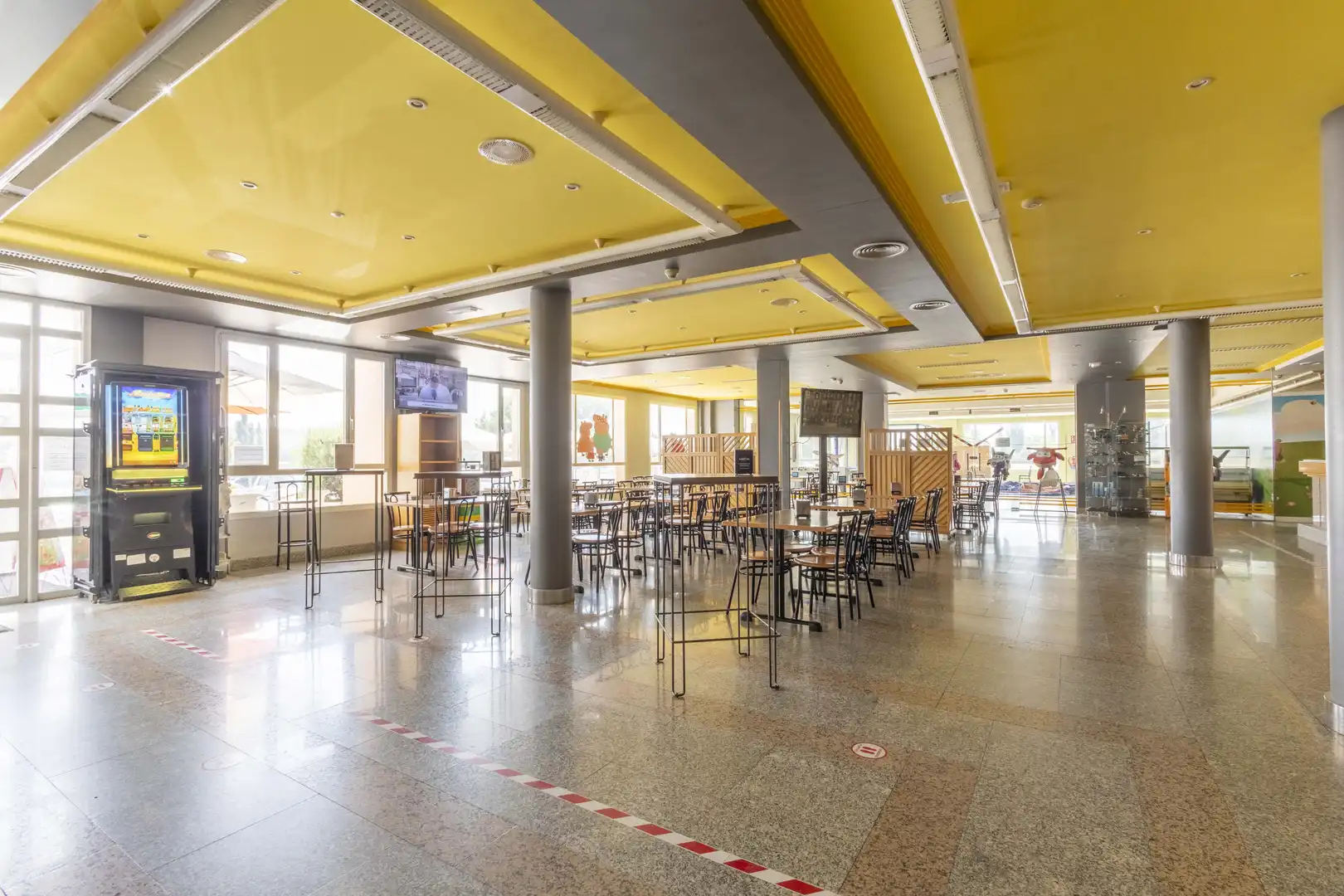 Edificio en venta en Cavia