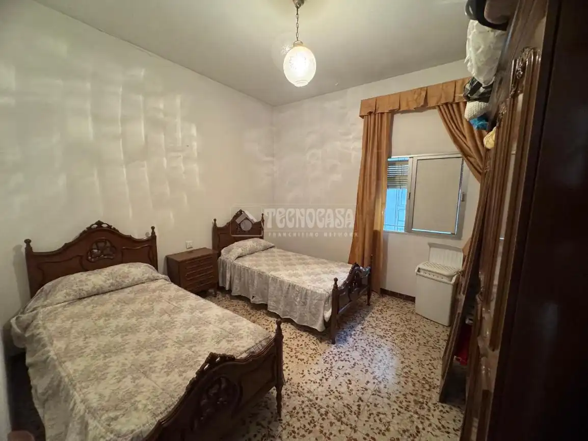 Habitación de Edificio en venta en Sevilla