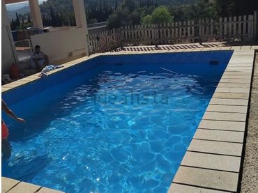 Xalet amb piscina en venda a Montroi / Montroy