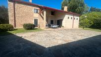 Vista exterior de Casa o xalet en venda en Teo amb Terrassa, Piscina i Balcó