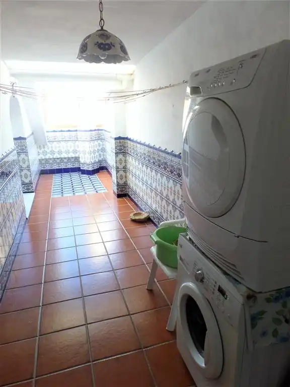 Badezimmer von Maisonette zum Verkauf in Fuengirola mit Klimaanlage, Terrasse und Gemeinschaftspool