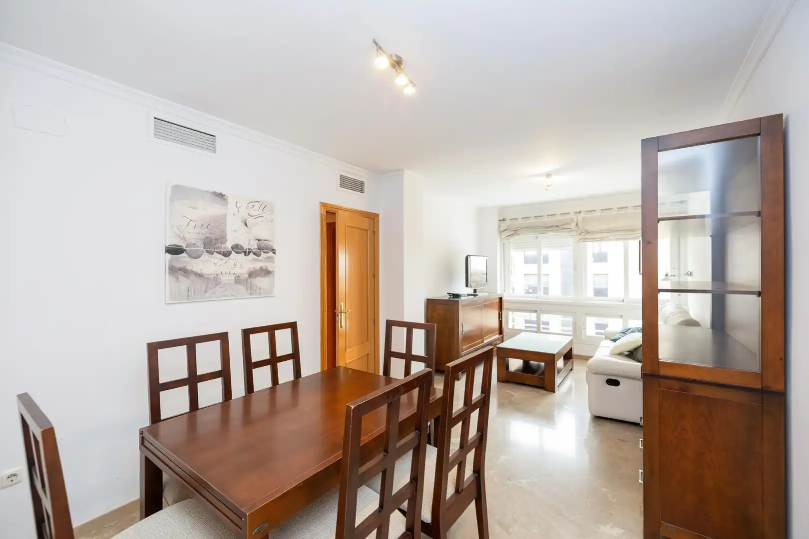 Sala d'estar de Pis en venda en  Granada Capital amb Aire condicionat, Calefacció i Jardí privat