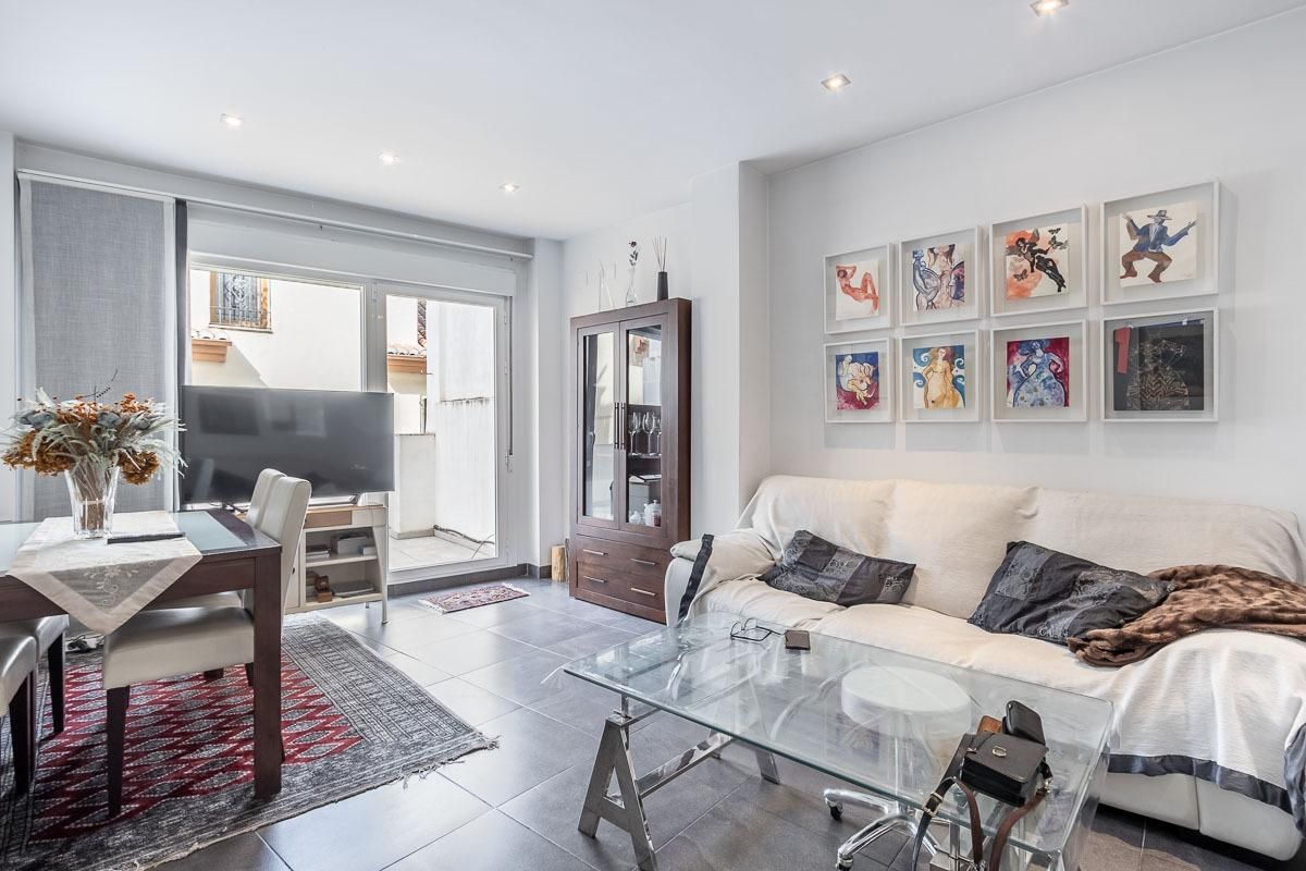 Sala d'estar de Casa o xalet en venda en  Granada Capital amb Aire condicionat, Terrassa i Balcó