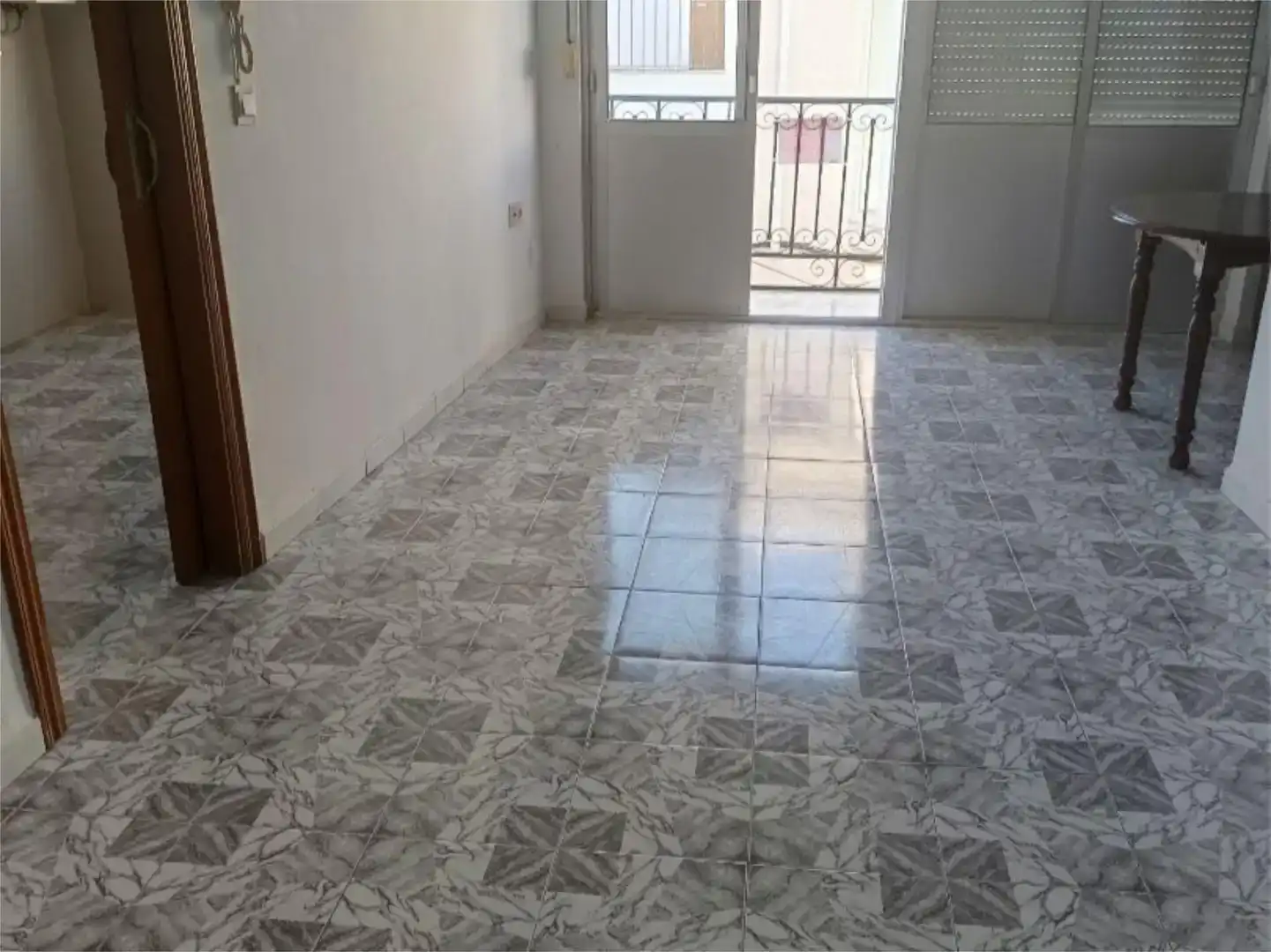 Piso en venta en El Saucejo con Balcón