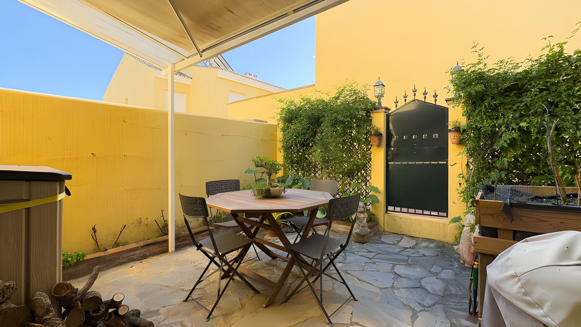 Terrace of Single-family semi-detached for sale in Estepona  with Terrace, Swimming Pool and Community pool
