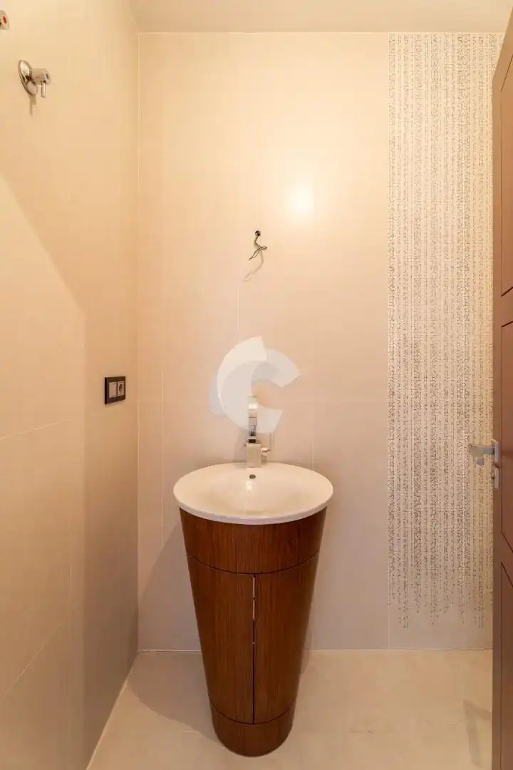 Bathroom of Flat for sale in Ourense Capital   with Heating, Parquet flooring and Storage room