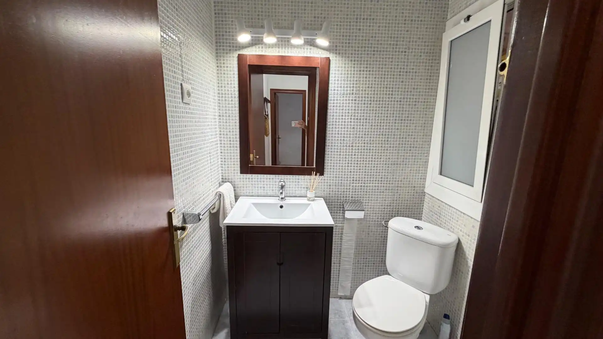 Bathroom of Ground floor for sale in Mataró  with Air Conditioner and Heating